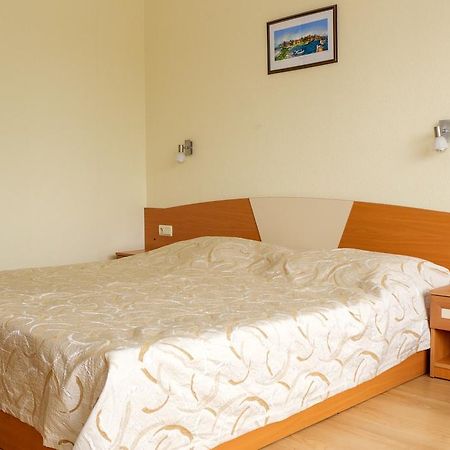 Hostel Malibu Slântsjev Brjag Eksteriør bilde