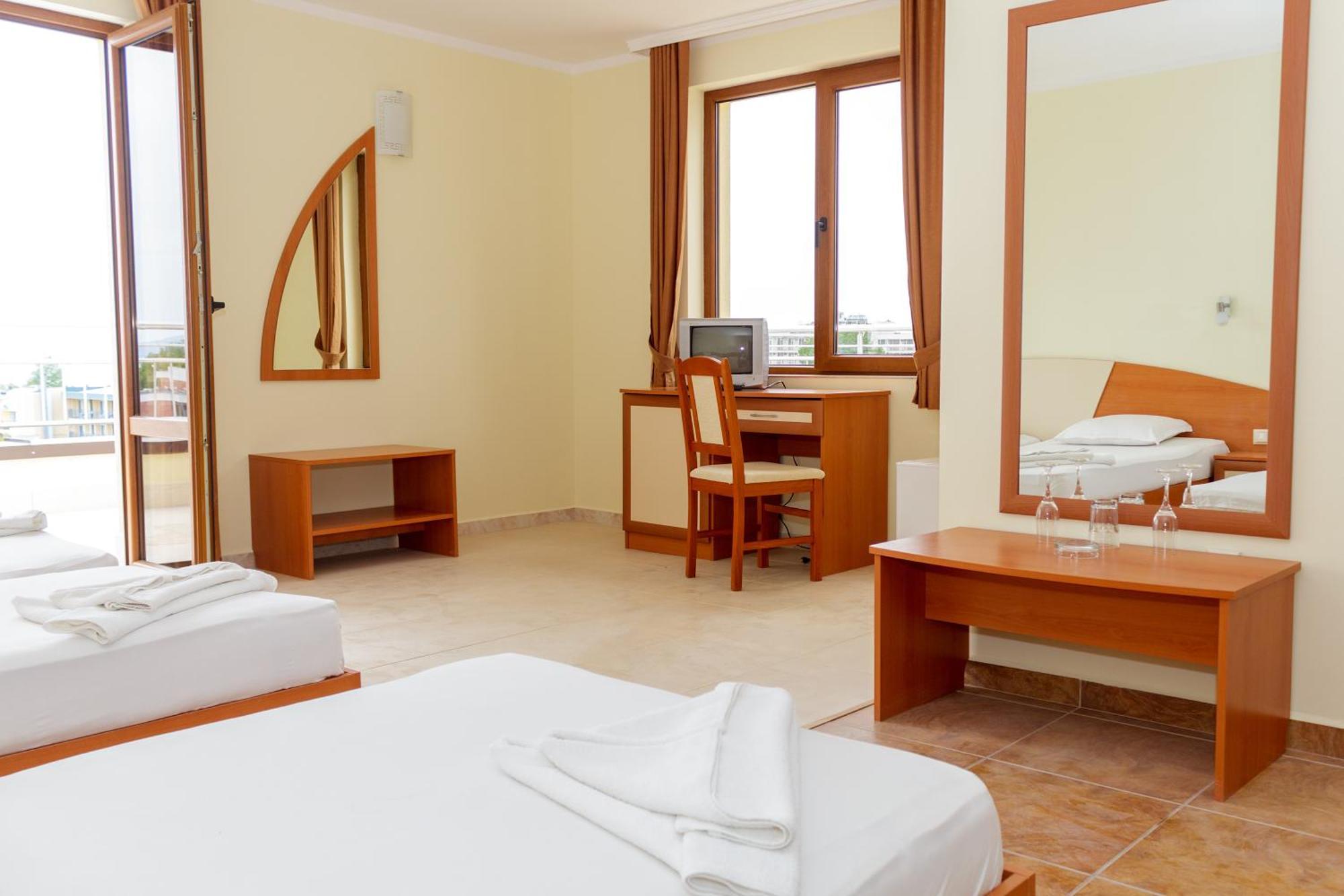 Hostel Malibu Slântsjev Brjag Rom bilde