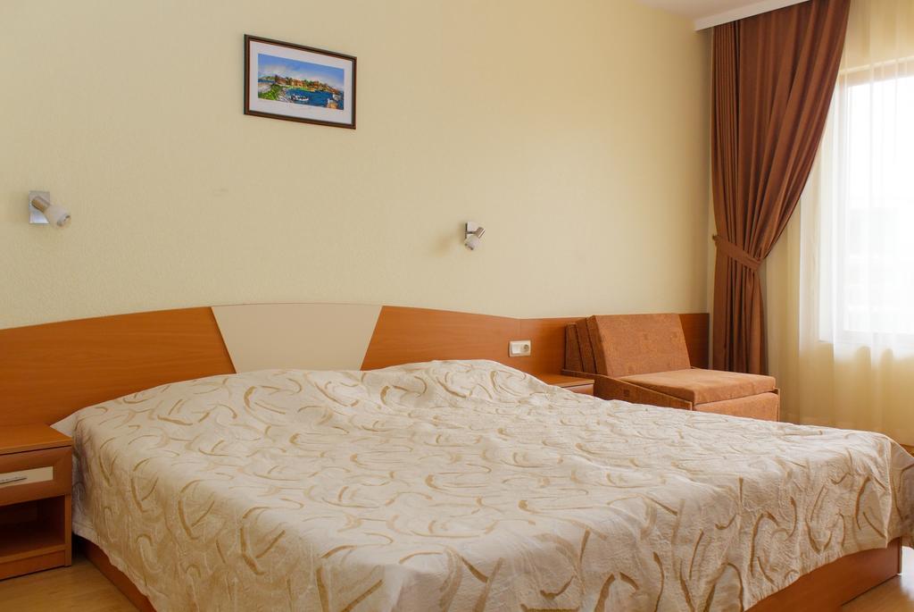 Hostel Malibu Slântsjev Brjag Rom bilde