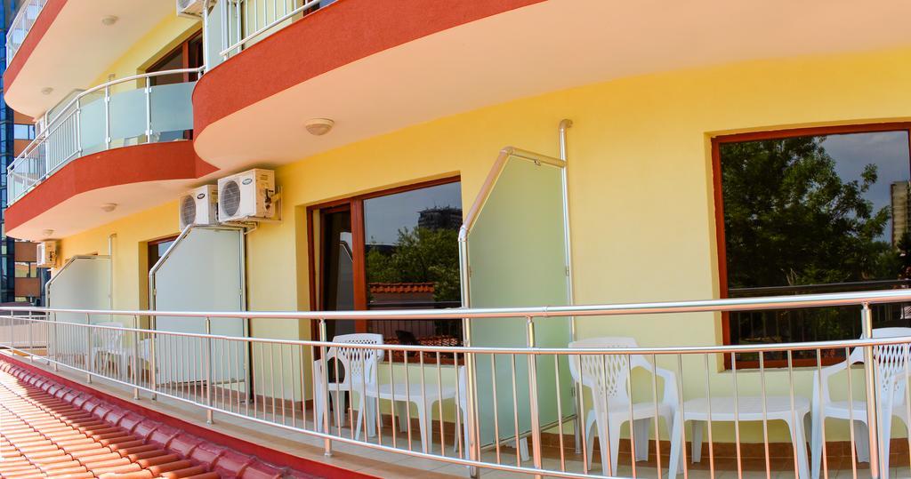 Hostel Malibu Slântsjev Brjag Eksteriør bilde